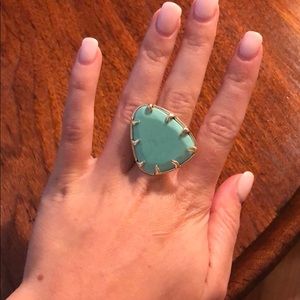 Gold Jolie ring in mint SIZE 8